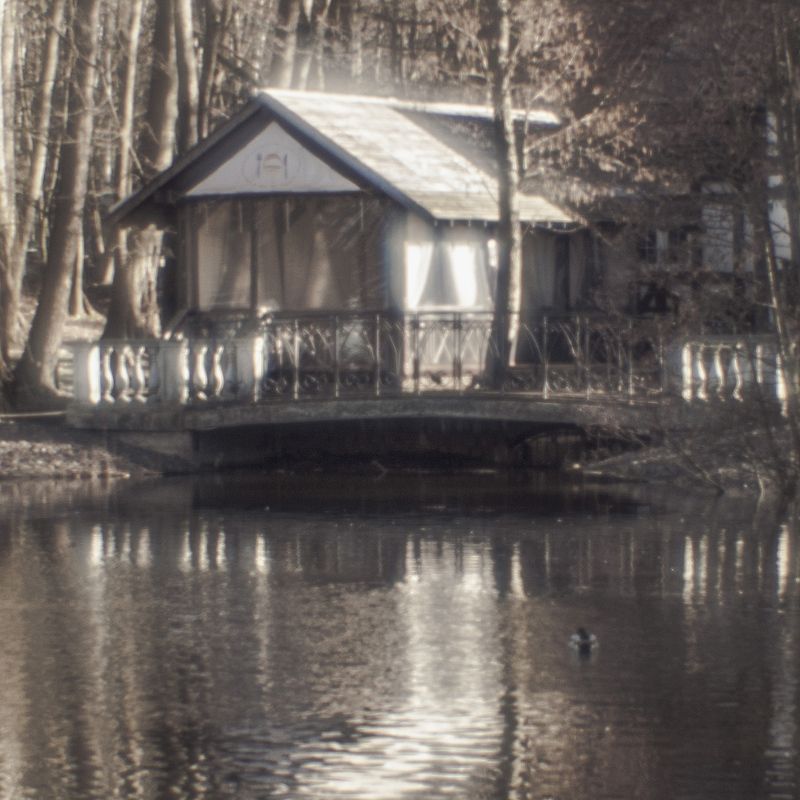 монокль, парк, город, пейзаж В паркеphoto preview