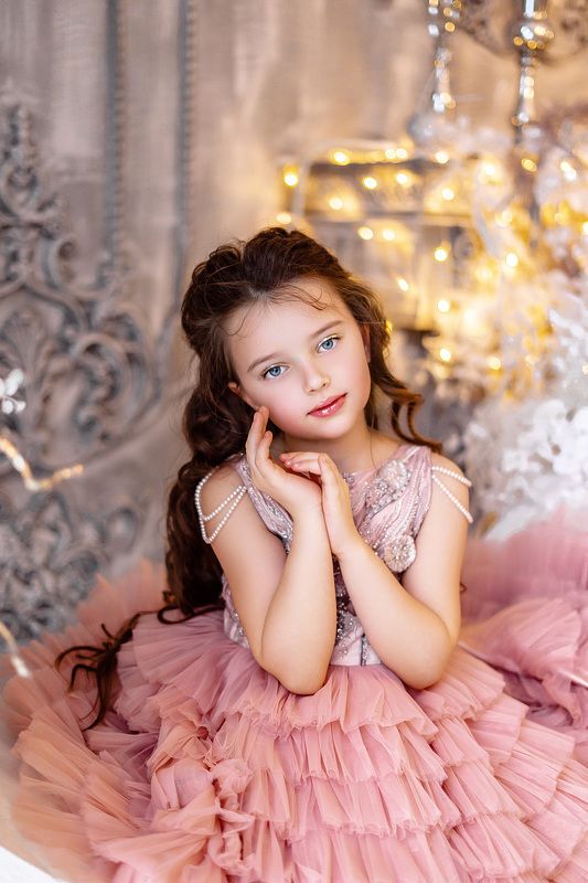 милаяphoto preview