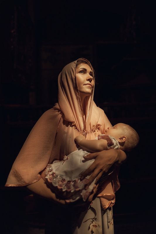 Мать и дитяphoto preview