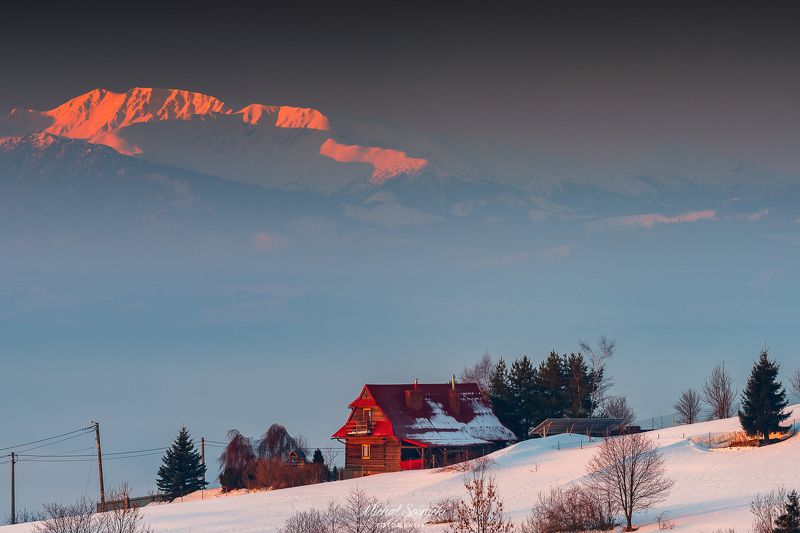 #tree #winter #sunset #sky #wood #nature #amazing #earth #pics #photo #best #poland #pentax #benro #haida The house...photo preview
