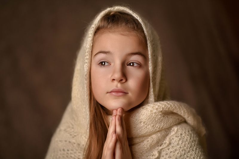 портрет, девочка, свет от окна, детский портрет, дети Самое заветное желаниеphoto preview