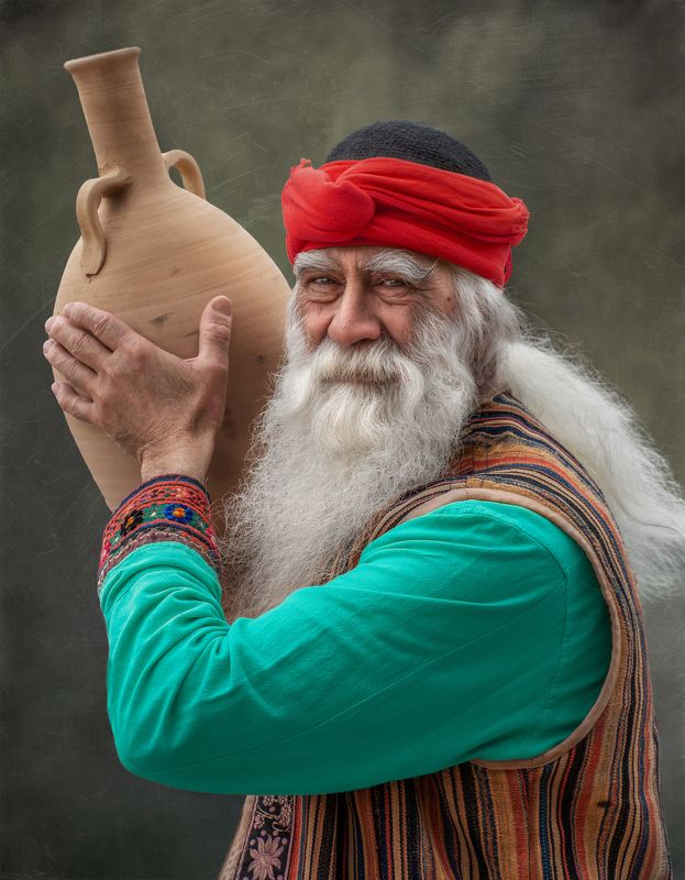 #portrait #potter #men #bread #turban  Old Potterphoto preview