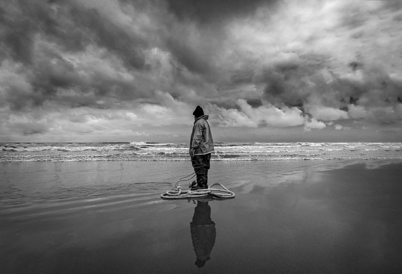 Fisherman on the ropephoto preview