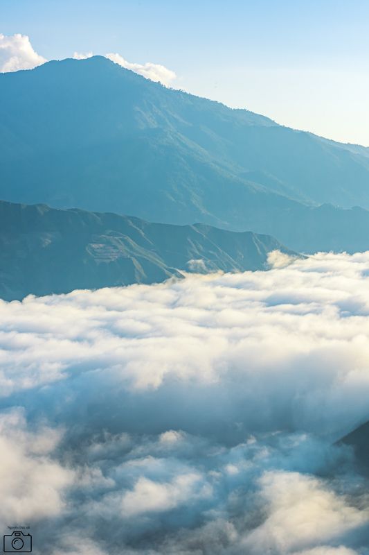 the sea of ​​cloudsphoto preview