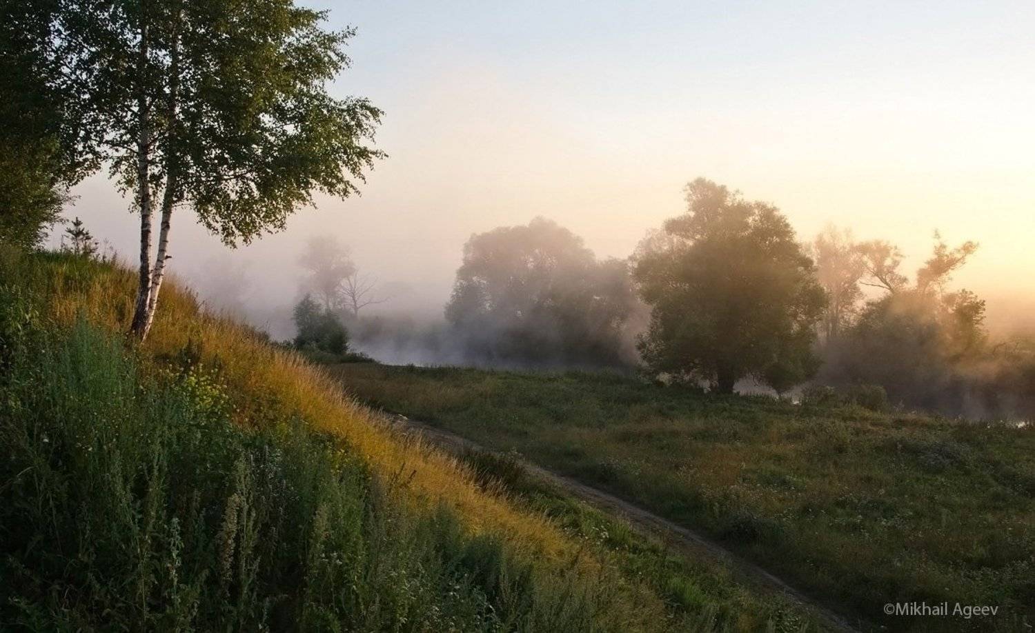 На рассветной поре. Автор: Михаил Агеев утро, река, упа, рассвет, туман, лето, першино, Михаил Агеев