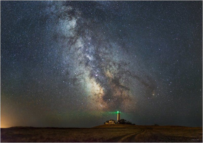 звезды, крым, маяк, млечный путь, небо, ночь, панорама ...Ориентиры...photo preview