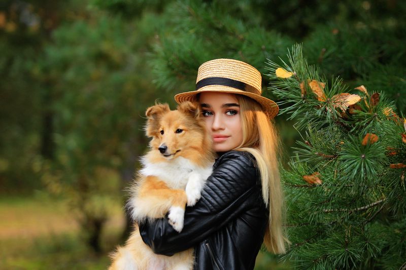 Дама с собачкойphoto preview