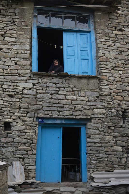 дагестан, кавказ, люди, горцы, гуниб, корода, аул, село, дом, архитектура, портрет, люди, окно, дверь, стена, камень, кирпич, история, традиция. путешествие В древнем селеphoto preview