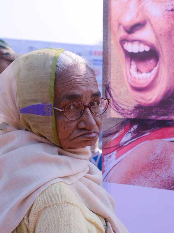 juxtaposition, face, portrait, faces, outdoor, outdoor portrait, candid Look before you shoutphoto preview