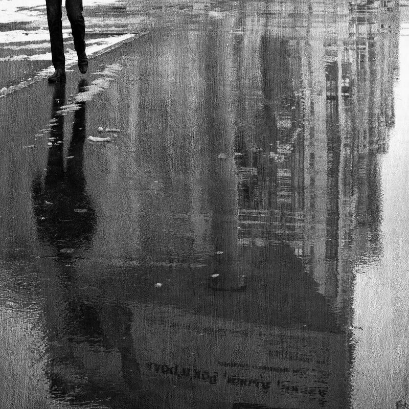 Опрокинутый мирphoto preview