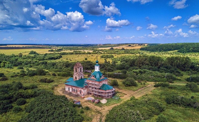 Михайло-Архангельский храм в Стяжкино построенный в 1801 году. фото превью