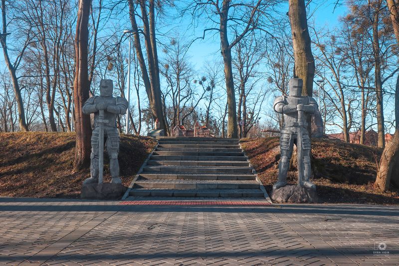 рыцари, скульптура, Багратионовск, Россия, парк, охрана,2022год, вход, Война и мир, путешествие «Рыцари»photo preview