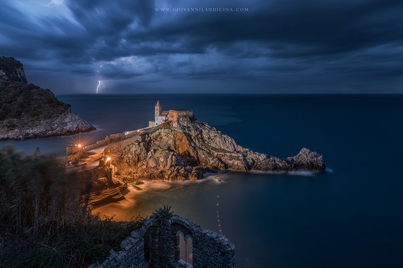 italy, liguria, portovenere, unesco, la spezia, church, rock, light, lightning, landscape, night, mood, blue, long exposure, storm, cloud, sea, mediterranean, coastline Lightning on Portovenerephoto preview
