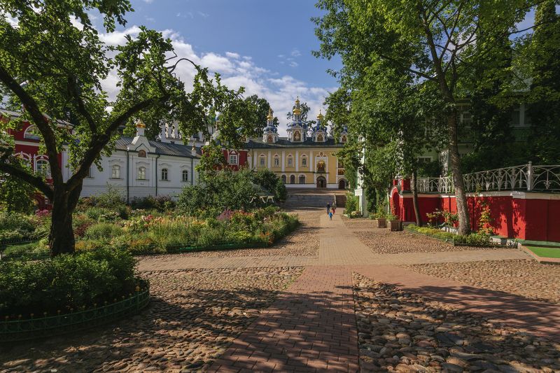 Свято-Успенский Псково-Печерский монастырь, Печоры, Псковская областьphoto preview