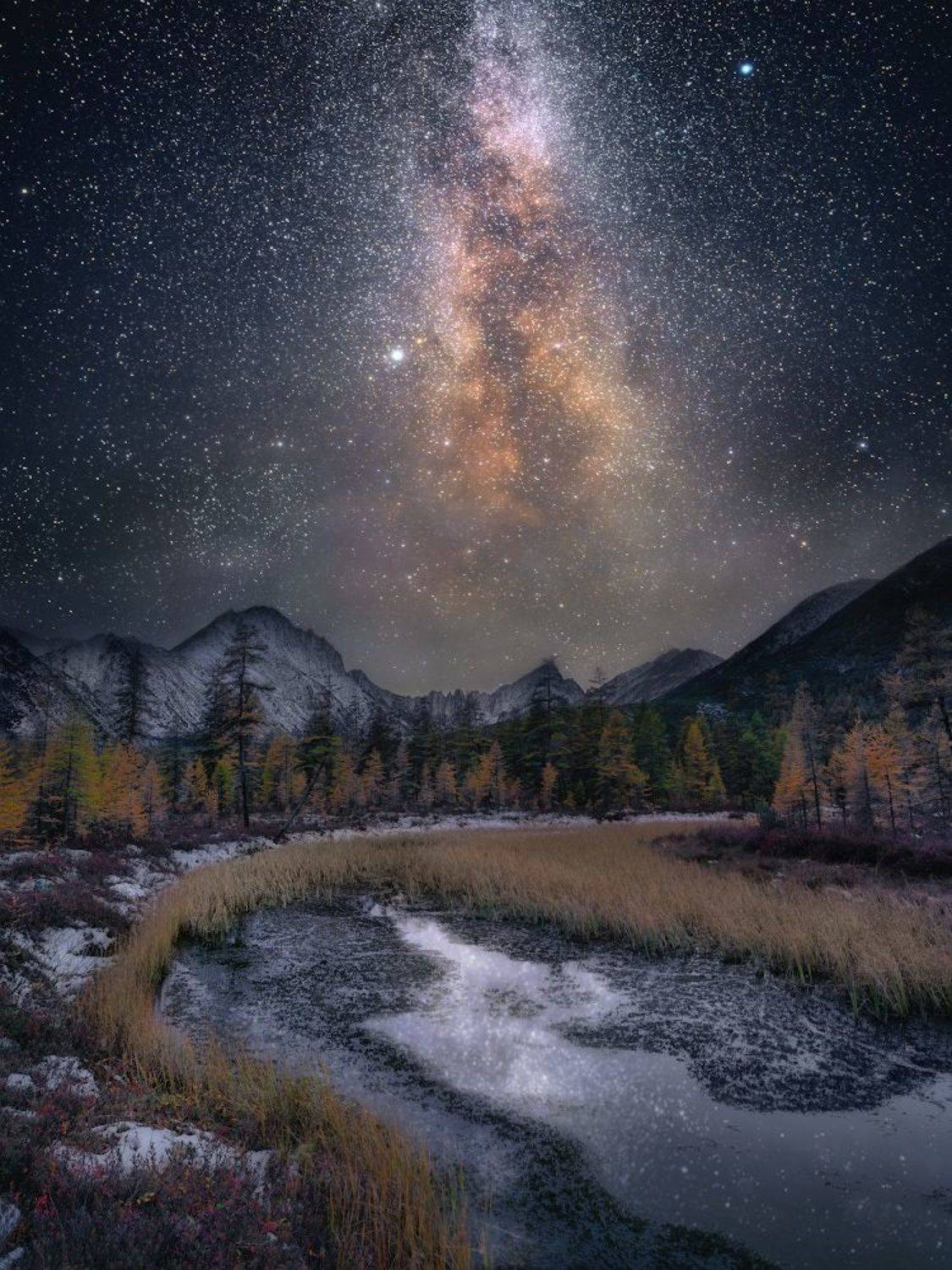 Ясная ночь на озере Невидимка. Автор: Дмитрий Медянцев колыма, ночь, горы, озероджекалондона, Дмитрий Медянцев