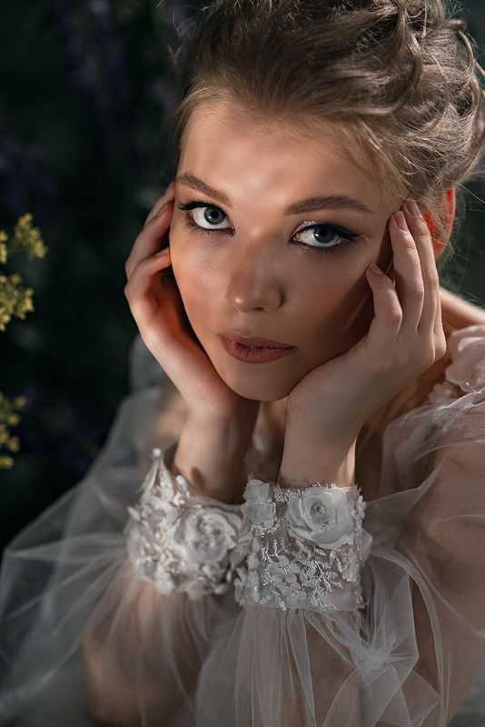 девушка, дым, цветы, свет, весна Софьяphoto preview