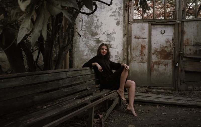 портрет, девушка, abandoned, portrait, теплица В тениphoto preview
