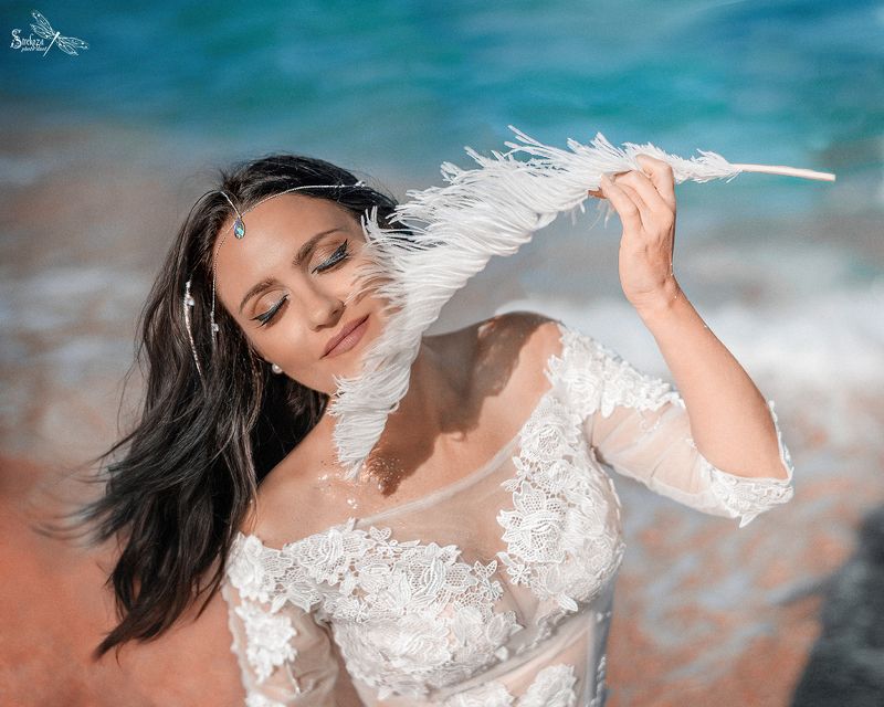 MARINA MOREphoto preview