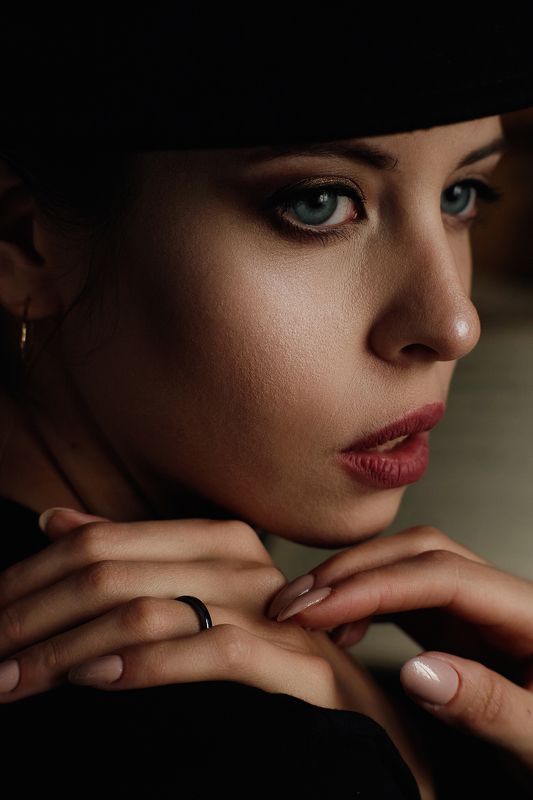 портрет, 7artisans55mmf14, 7artisans, цветной портрет, нуар, noir, девушка Марияphoto preview