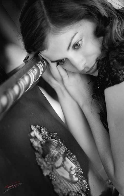 * * * *photo preview