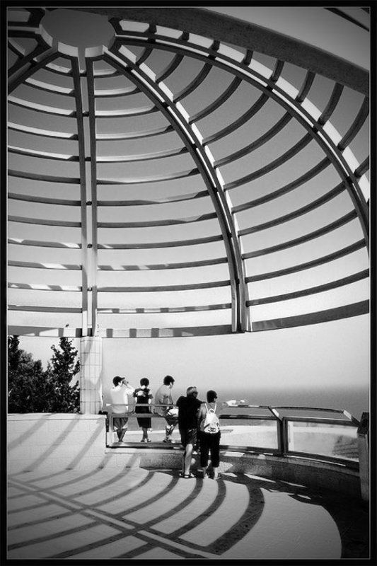 Смотрящие вдальphoto preview