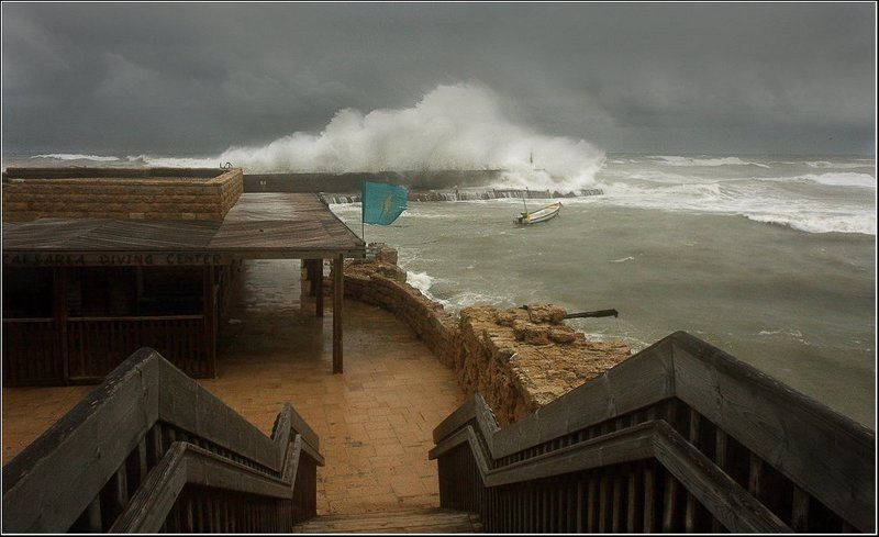 средиземноморье, шторм, , израиль, кейсария ....приглашение в Кейсарию...photo preview