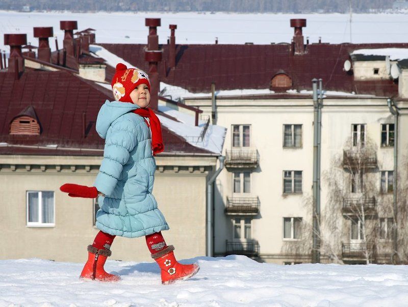 на, крыше, дома, моего Весна красна сапогами фото превью
