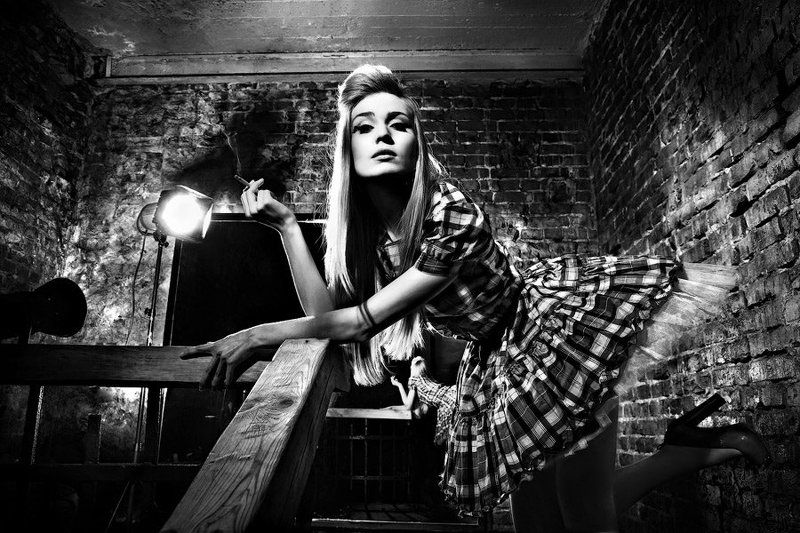 Cigarette, darling?photo preview