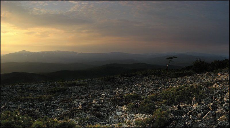 хабаровский край, джугджурский хребет, горы Джугджур. Безмолвие. Закат...photo preview