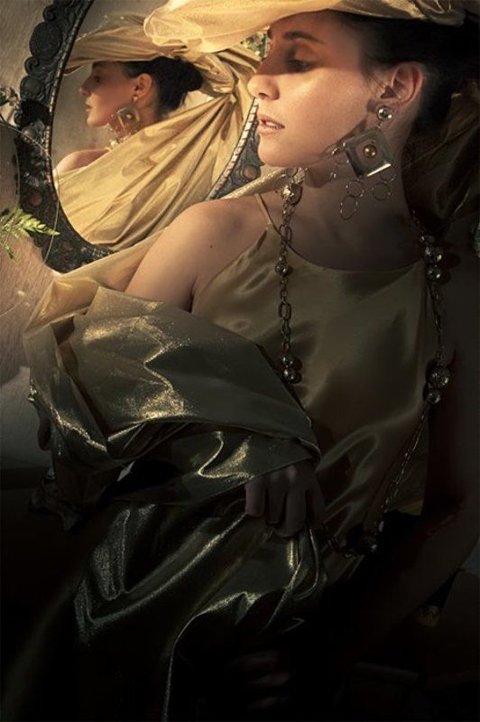 желтый сонphoto preview