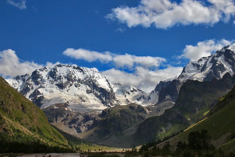 Ущелье Адыр-су. Приэльбрусье. Кавказ.photo preview