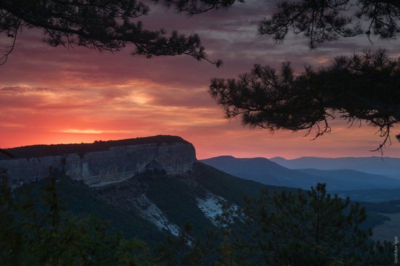 Рассвет на Мангупеphoto preview