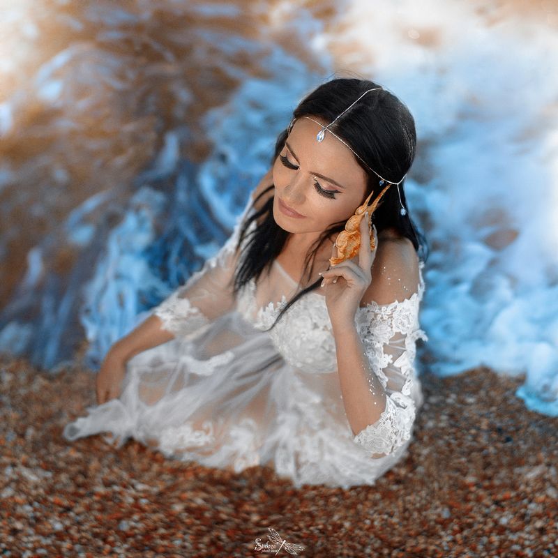 MARINA MOREphoto preview