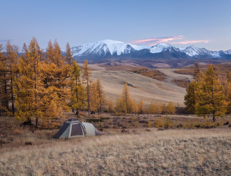 тыва, тува, горы, монгун-тайга, осень Вечер с красивым видом из окна...photo preview