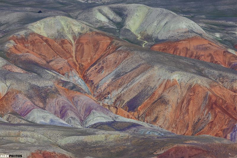 Разноцветные горы в Азербайджанеphoto preview