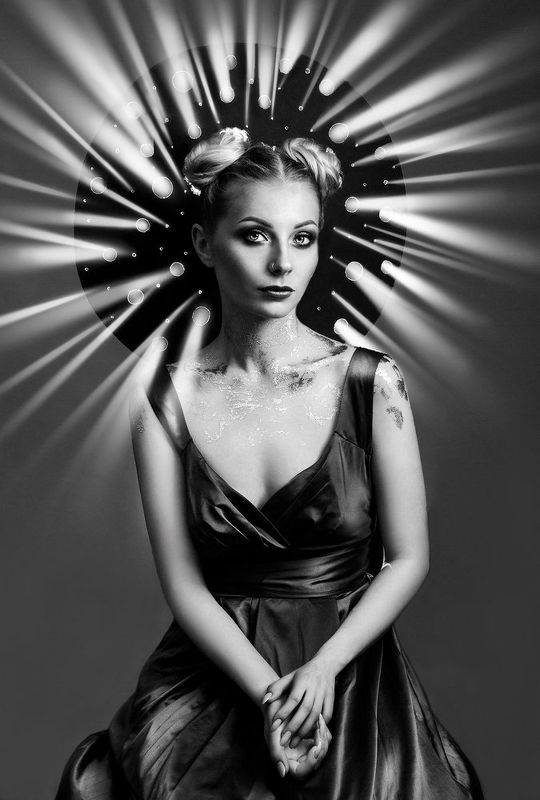 женский портрет черно-белое фото  Музаphoto preview