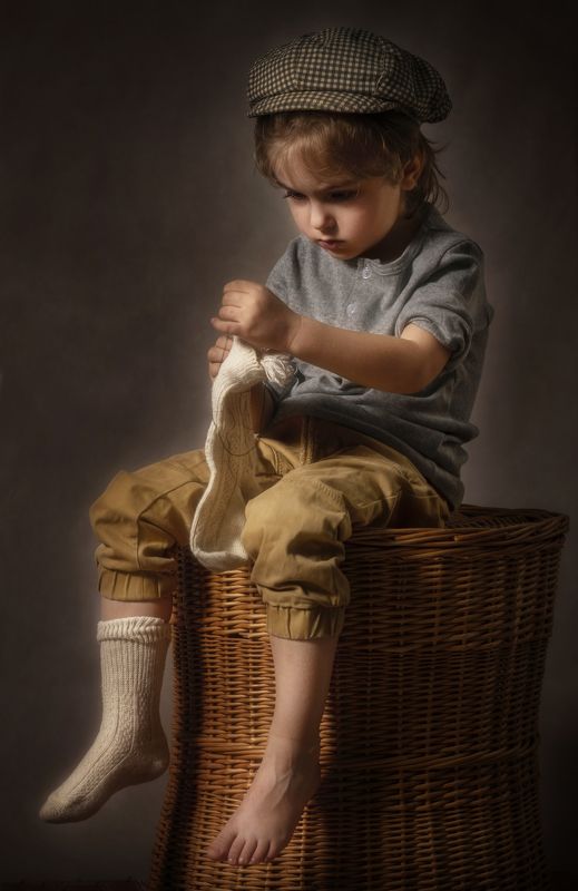 мальчик,детство,радость,любовь,нежность,счастье Трудная работаphoto preview