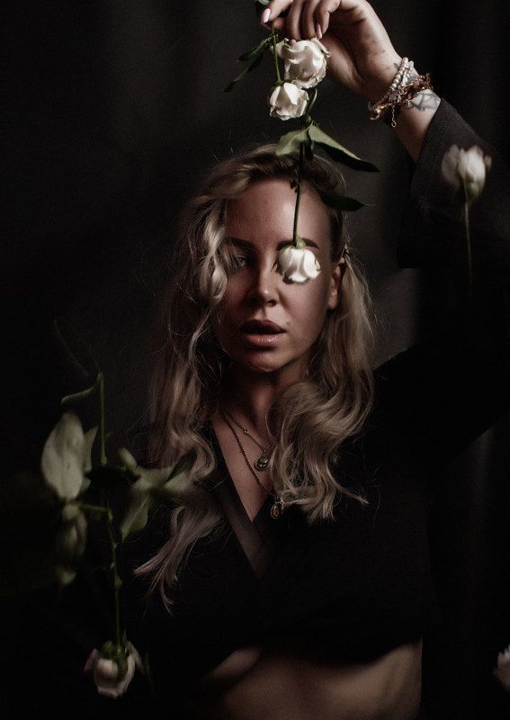 портрет Juli фото превью