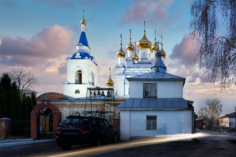 церковь,храм ,город,религия,курск Храм Ахтырской иконы Божией Материphoto preview