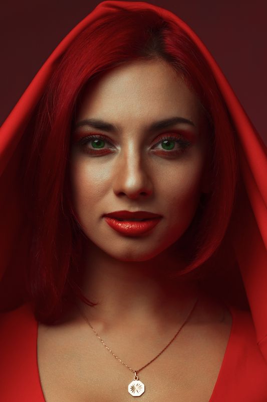 модель, девушка, girl, female, woman, portrait, портрет, redhead, рыжая Ledy in red фото превью