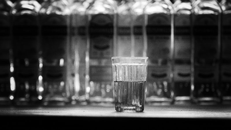 Наполовину полонphoto preview