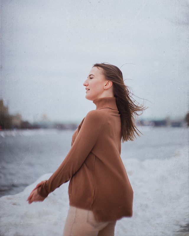 Портрет, фотосессия, зима, снег, река, шум, лес, природа, гелиос Евгения, зимаphoto preview