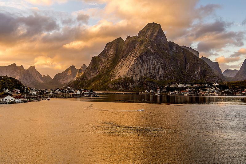 норвегия,лофотены,рейне Золото лофотенphoto preview