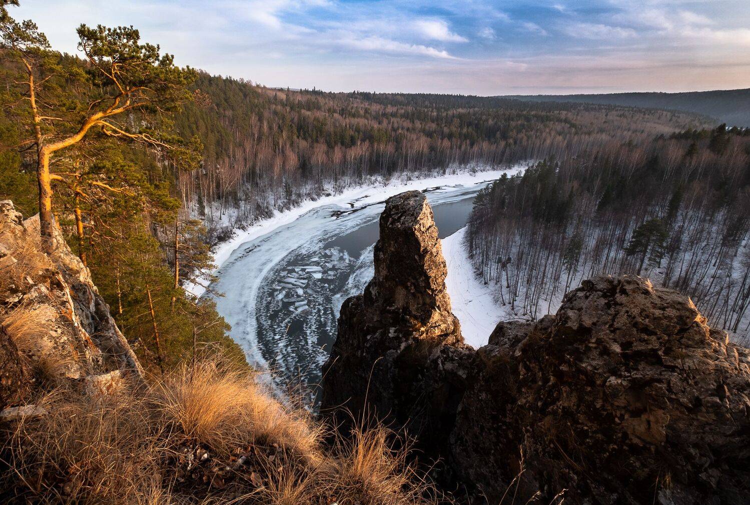 Ледоход на Чусовой. Автор: Вадим Коротеев Река Чусовая, Омутный камень, Вадим Коротеев