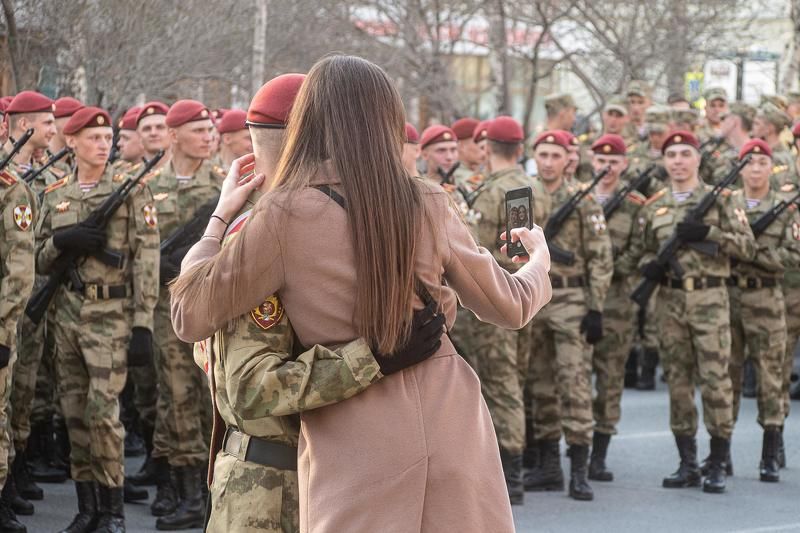 армия, парад, репетиция, весна за 10 минут до построенияphoto preview