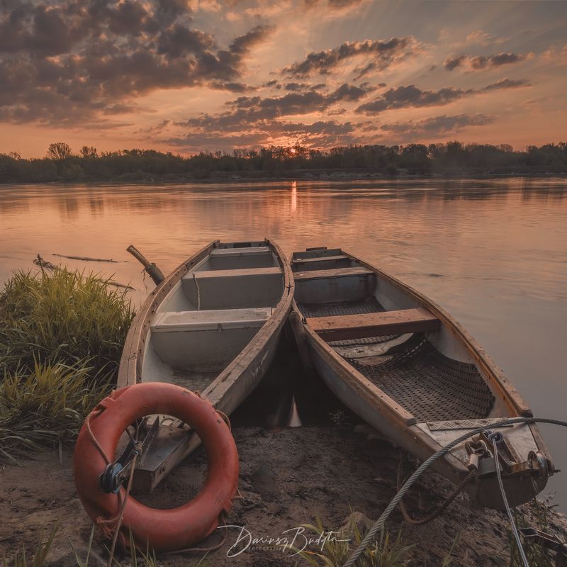 Admiring the dawn for twophoto preview