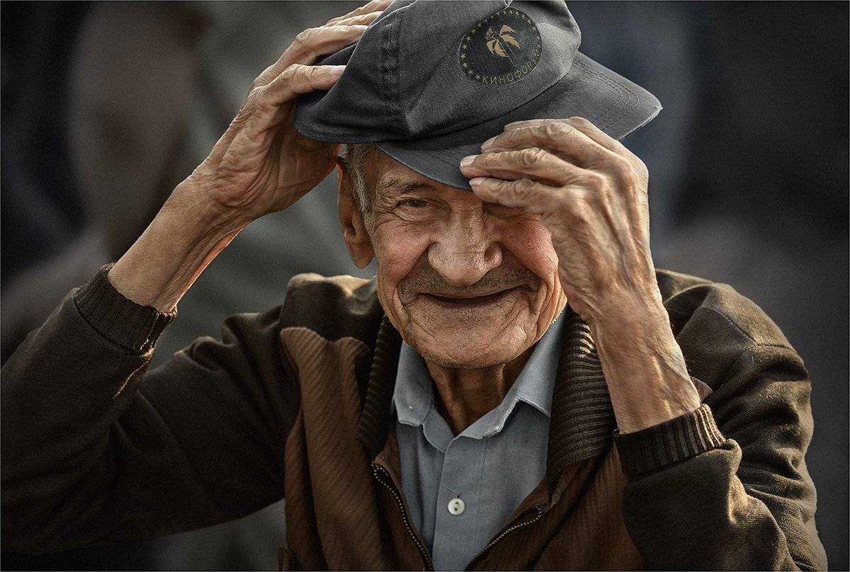 Жизнь продолжается. Автор: Александр Поляков , Александр Поляков