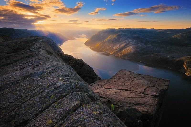 Зелёная палаткаphoto preview