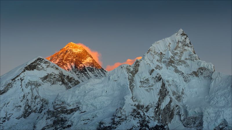 everest, nepal, гималаи, горы, закат Эверест в закатных лучахphoto preview