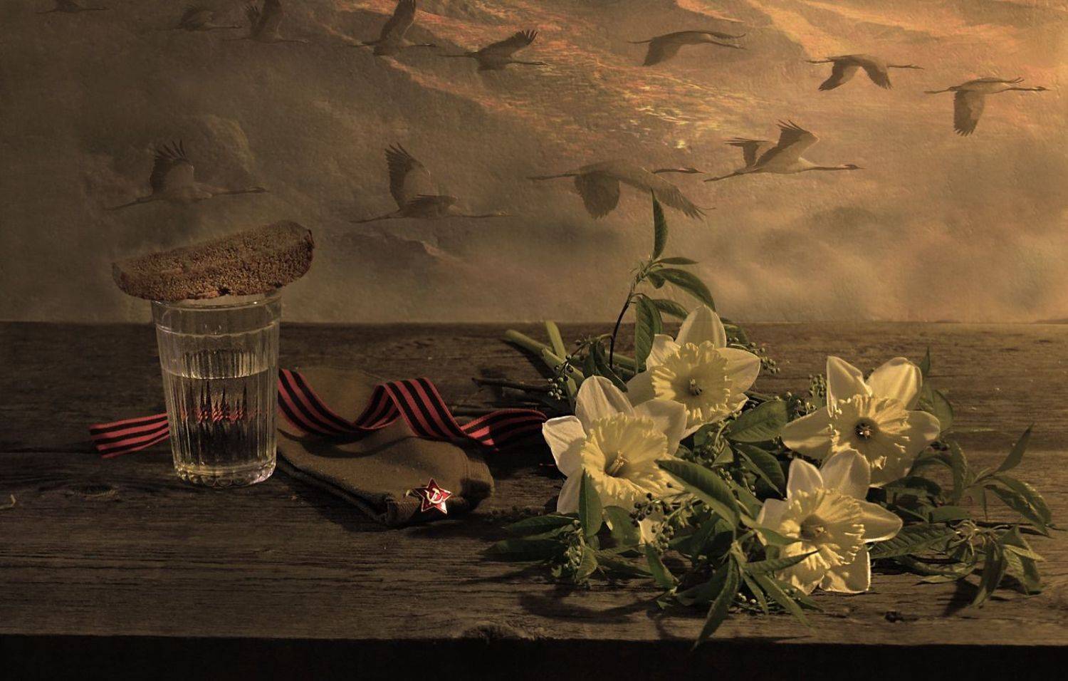 still life, натюрморт, цветы, фото натюрморт, весна, май, 9 мая, день победы, память, стихи расула гамзатова, Колова Валентина